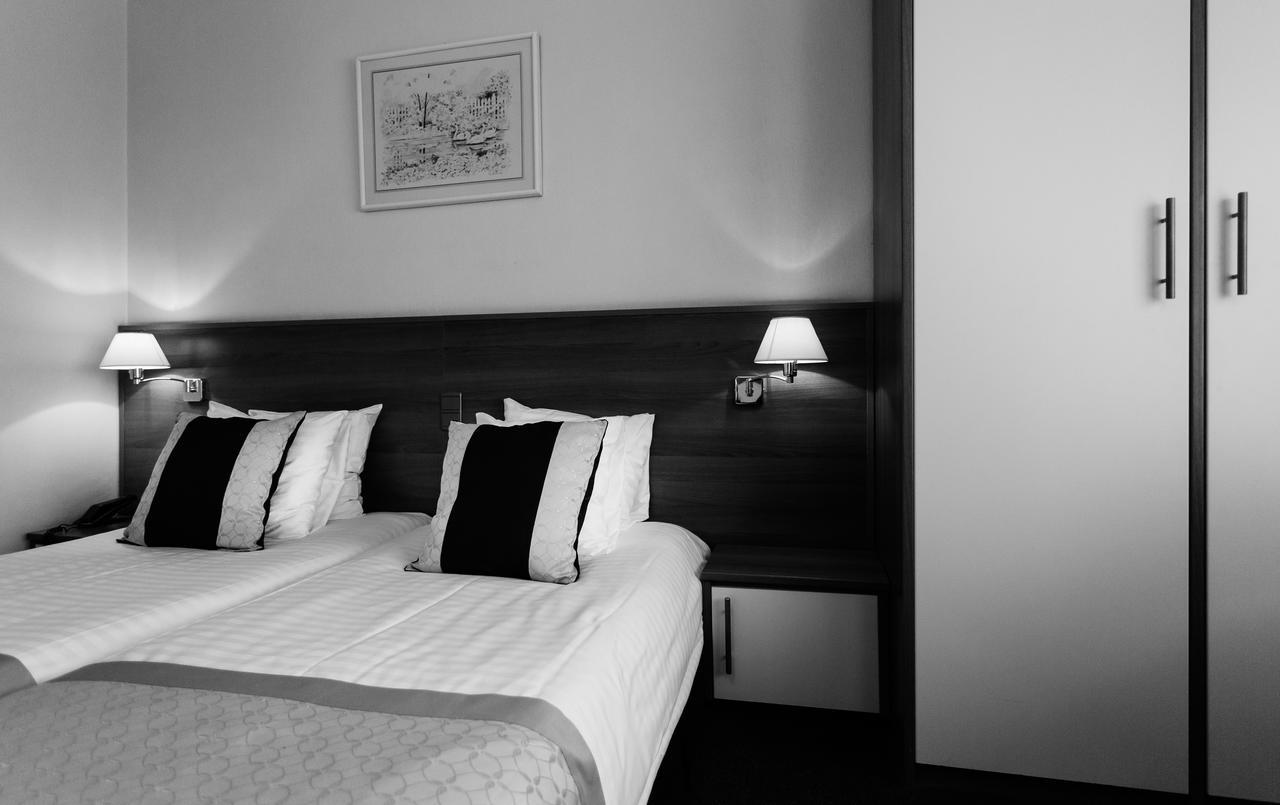 Hotel Prado Ostenda Esterno foto